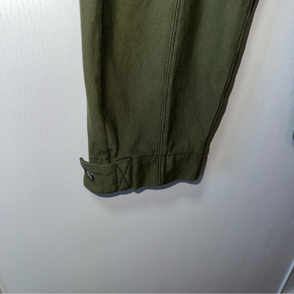Athleta Women’s Aspen Olive Farallon Weekender Snap Ankle Pants- Size Small - Picture 14 of 16